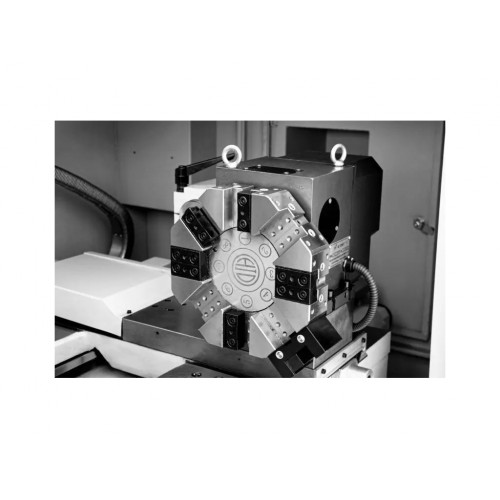 Токарний верстат з ЧПУ Cormak 400x1000 з гідравлікою