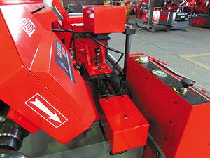 Автоматична стрічкова пила по металу Karmetal ODG 300x340 PLC 9737