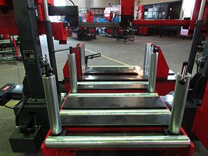 Напівавтоматична двоколонна стрічкова пила по металу Karmetal KSA 600x800 9496